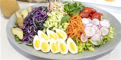how to make better salads from a viral twitter thread nicoise salad romaine lettuce salad