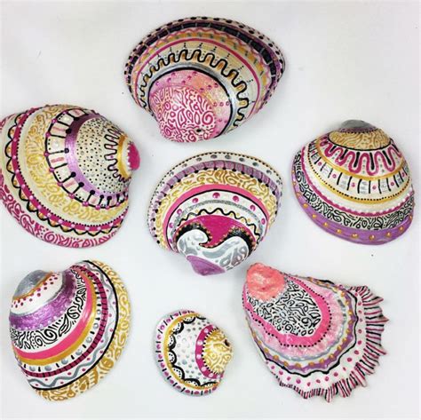 20 Painted Sea Shell Designs • Color Made Happy Seashell Painting