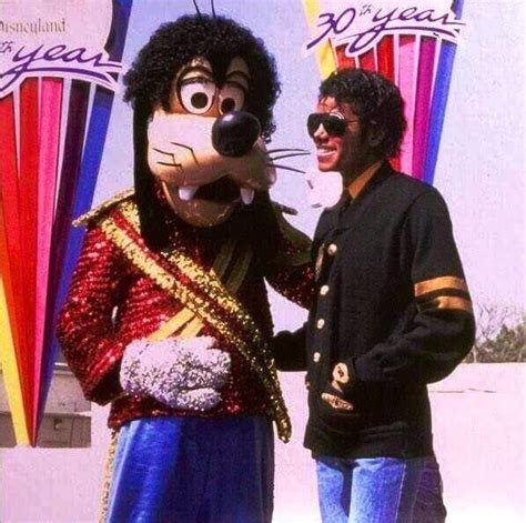 Michael Jackson And Goofy During A Celebration Of Disneylands 30th