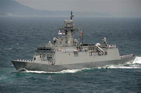 The Philippine Navys Future Frigate From Hyundai Discussing The Ship