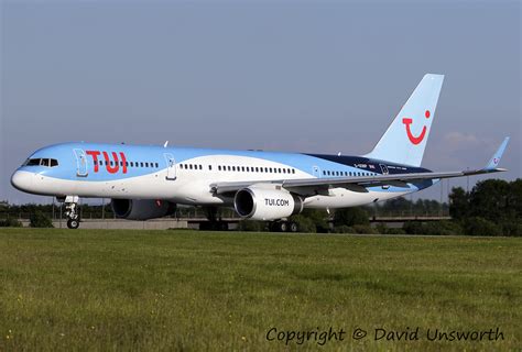 G Oobp G Oobp Tui Airways Boeing 757 2g5 Departing From Gl Flickr