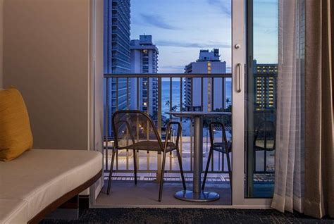 Hilton Garden Inn Waikiki Beach 166 ̶2̶2̶0̶ Updated 2018 Prices