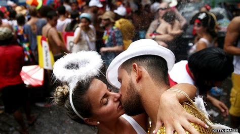 Brazilian Carnival Becomes A Kissing Competition Bbc News