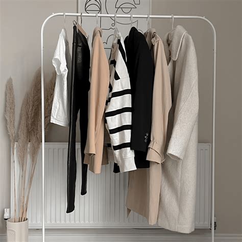 15 minimalist clothing pieces every minimalist needs