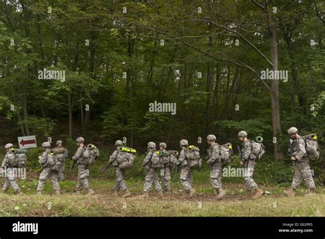 West Point New York Usa 12th Aug 2014 New Cadets March Back From