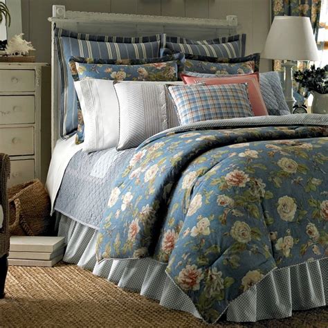 Ralph lauren bedding offers top of the line bed linens used to decorate beds all over the world. 1000x1000.jpg