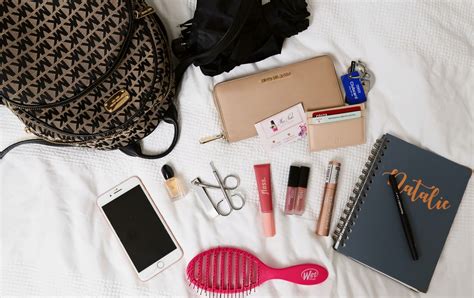 Whats In My Handbag Spring Edition Upyourvlog