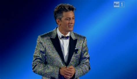 Rosario fiorello — mio fratello 03:17. FIORELLO NEWS: FA PERDERE 3 MILIONI E MEZZO DI EURO ALLA RAI!