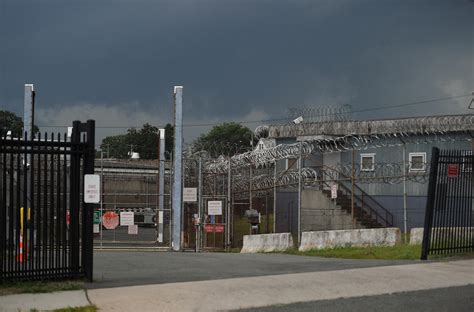 Ct Prison Workers Unions Call For ‘heroes Pay For Pandemic Efforts