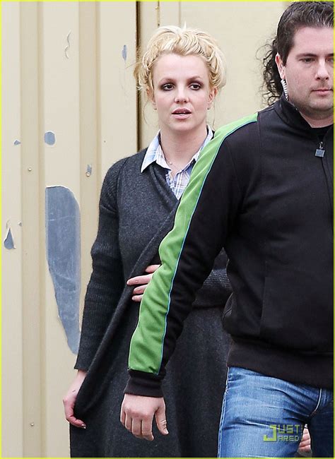 Britney Spears Runs Errands With Jayden James Photo 2509561 Britney