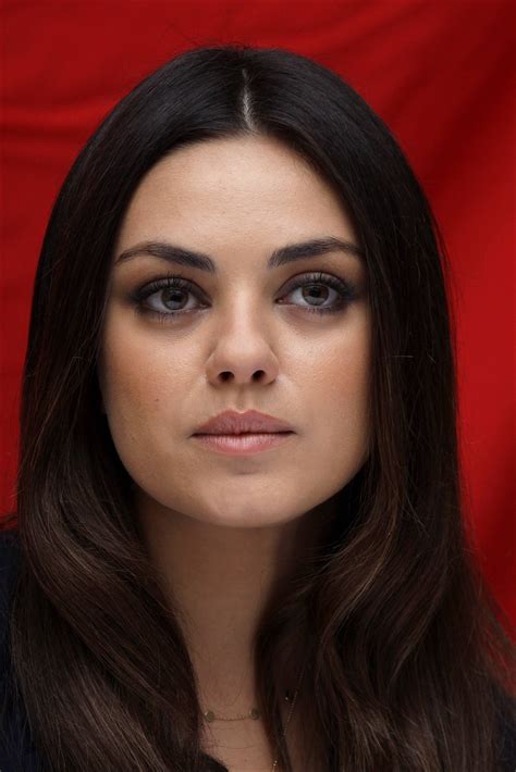 Mila Kunis Oz The Great And Powerful Press Conference Feb 15 2013 94210