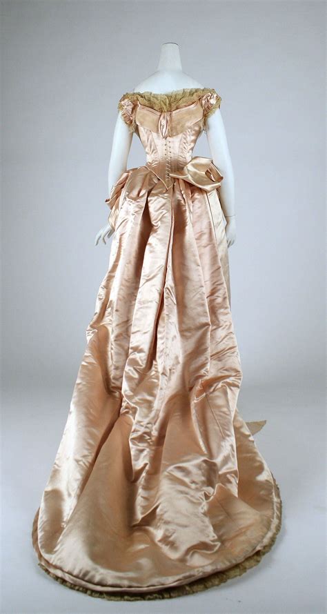 Evening Ensemble British Historical Dresses 1880s Fashion Dress