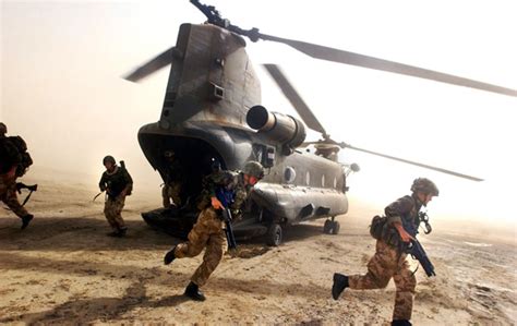 Цю інформацію підтвердили афганські чиновники. "Капітуляція". Америка і НАТО залишають Афганістан