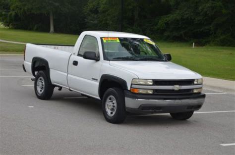 Sell Used 2001 Chevrolet Silverado 2500 Regular Cab 60l Gas Low Miles