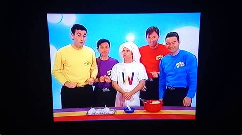 The Wiggles Yummy Yummy Intro Hot Potato Song 1998 Youtube