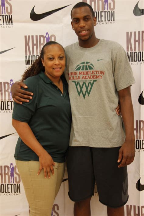 Khris middleton's girlfriend is samantha dutton, they have been together for several years and have since welcomed one daughter together. Bucks Players and Their Moms | Milwaukee Bucks