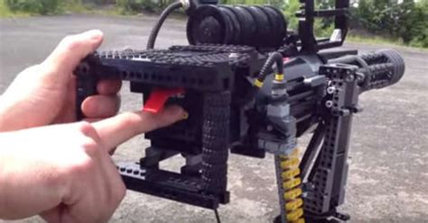 This Lego Minigun Looks Very Realistic See How It Works Muscle Cars