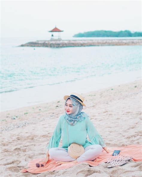 Ootd Ke Pantai Ala Hijabers - Jilbab Gucci