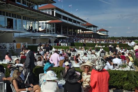 Baden Racing plant für drei weitere Jahre mit Infront-Caterer | Turf