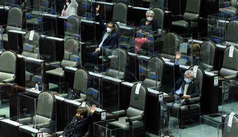 Check spelling or type a new query. Avalan modificación que hizo el Senado a convocatoria para ...