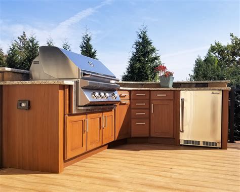 Sealed storage on our outdoor cabinets will keep you supplies dry inside. Outdoor Kitchen Photos | Custom Kitchens | Big Green Egg ...