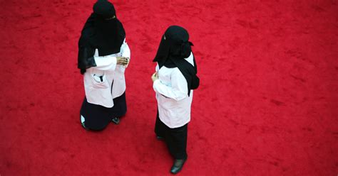 ‘i Live In A Lie’ Saudi Women Speak Up The New York Times