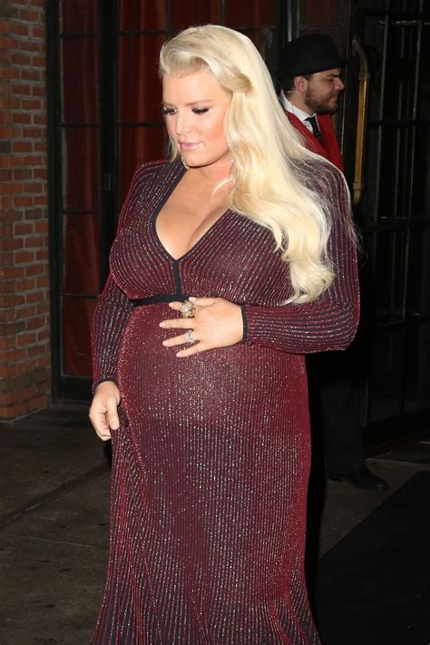 Pregnant Jessica Simpson Leaves Bowery Hotel In New York 10112018 Hawtcelebs
