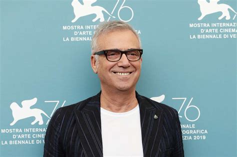He has been married to actress nancy brilli, and is the father of four children. Massimo Ghini commuove la Rai: "Ho iniziato a mentire"