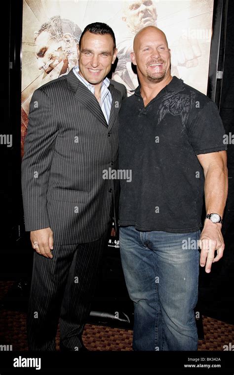 Vinnie Jones And Steve Austin The Condemned Premiere Arclight Hollywood Los Angeles Usa 23 April