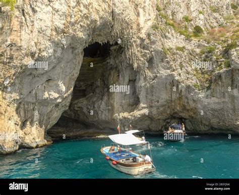 White Cave Hi Res Stock Photography And Images Alamy