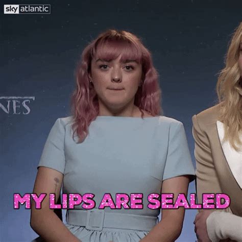 New Trending Gif On Giphy Maisie Williams Maisie Williams Bikini Game Of Thrones Reaction