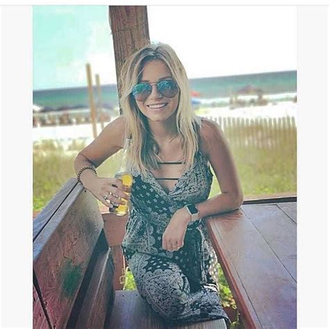 Eharmony eharmony is a dating app where you can find thousands of older women looking for younger men, especially in. Pin on Cougar Dating & Meet Mature Women