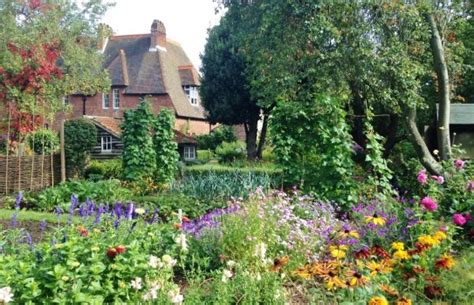 Red House And Garden William Morris And Places To Stay Great British