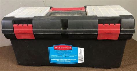 65 Rubbermaid Tool Box