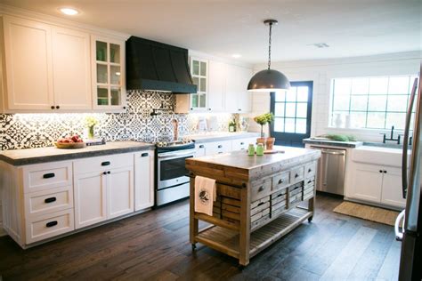 Joanna Gaines Kitchen With Wood Cabinets