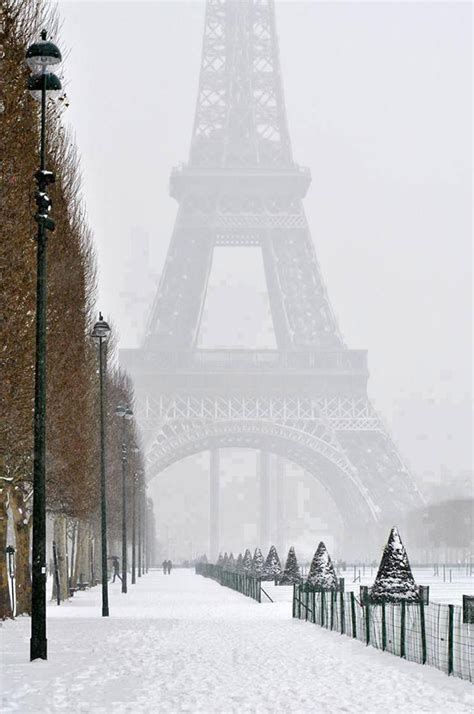 9 Famous Architecture Covered In Snow During Winter