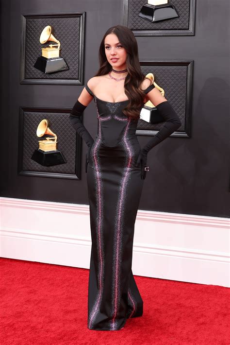 Olivia Rodrigo Should Be An Extra On ‘bridgerton With Her Grammys 2022