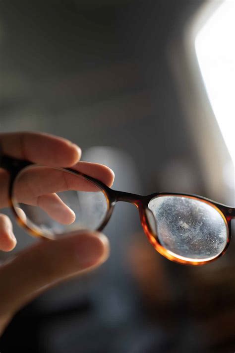 Default 9 Easy Ways To Remove Scratches On Glasses Mental Scoop