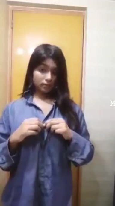 Bangladeshi Girl Showing Big Boobs Fingering Pussy Desi Old Videos