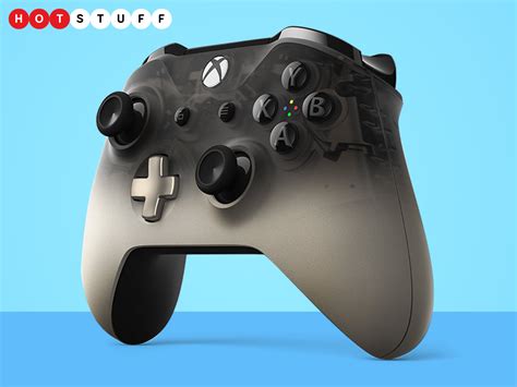 The Phantom Black Xbox One Controller Lets You See Inside The Pad Stuff