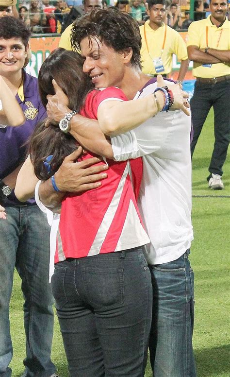When Preity Zinta Hugged Shah Rukh Khan Dil Se