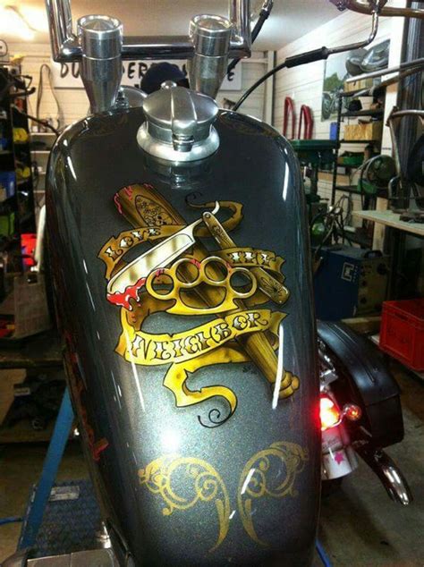 A good preparation is everything when it comes to painting. Gas Tanks Emblems And Paint Jobs - Page 397 - Harley ...