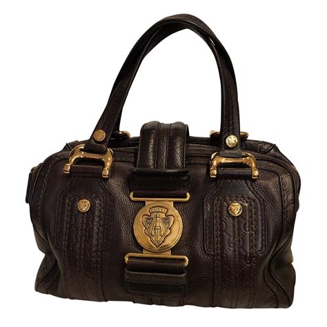 Gucci Grained Leather Bag The Chic Selection