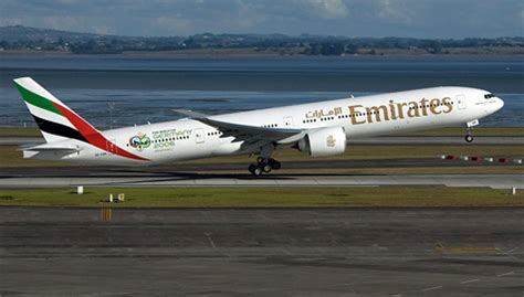 Emirates Airlines could get a big discount for a Boeing order worth