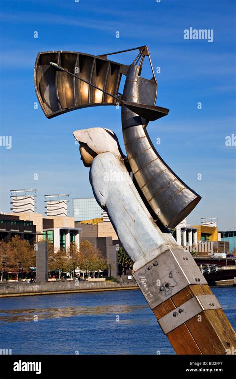 Melbourne Sculptures Enterprize Wharf Sculptures Beside Melbourne S