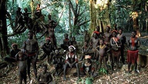 Suku Fore Papua Nugini Suku Yang Memakan Daging Dan Otak Manusia