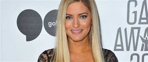 Ces 2016 Youtube Star Ijustine Talks About This Years Hits Abc News