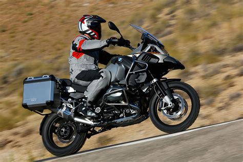 Motorcycle specifications, reviews, roadtest, photos, videos and comments on all motorcycles. The new BMW R 1200 GS Adventure LC 2014 New model of the ...