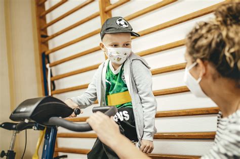 Mit Bewegung Zurück Ins Leben Sporttherapie Für Krebskranke Kinder