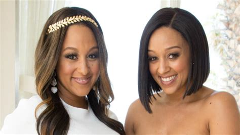tamera mowry admits to drinking and liking her sister tia s breast milk iheart